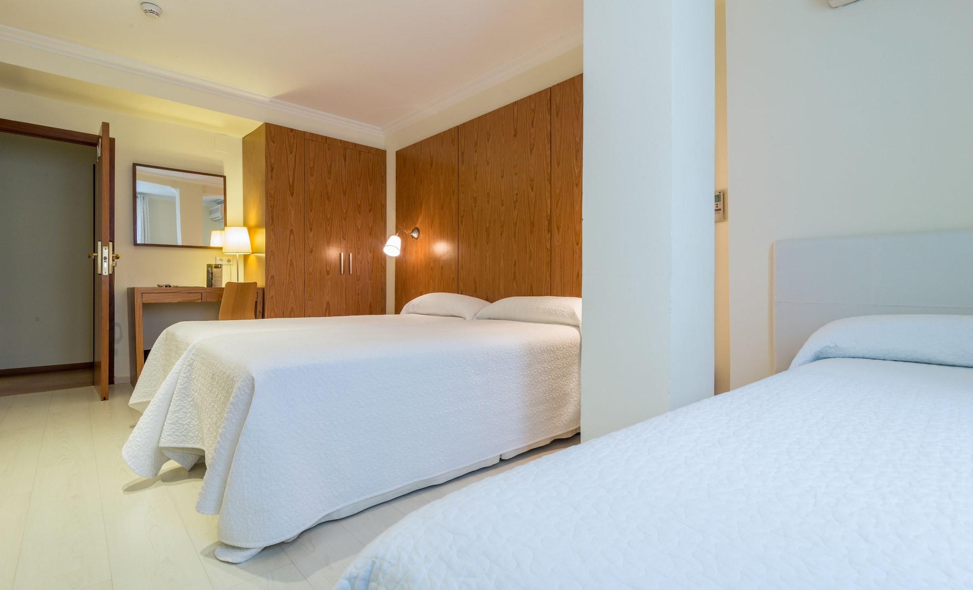 Hotel Mr Costa Blanca Denia Bagian luar foto