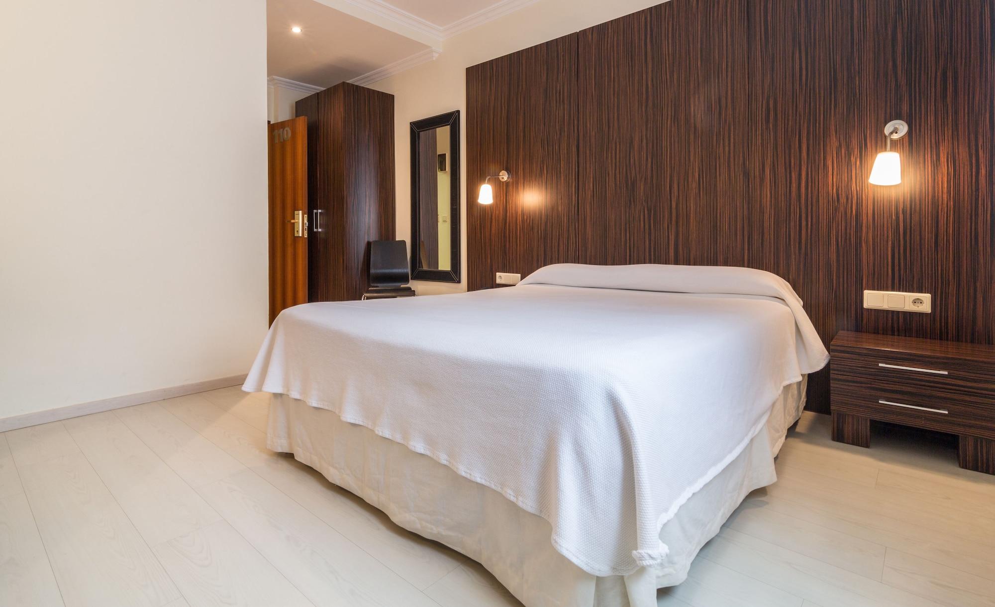 Hotel Mr Costa Blanca Denia Bagian luar foto