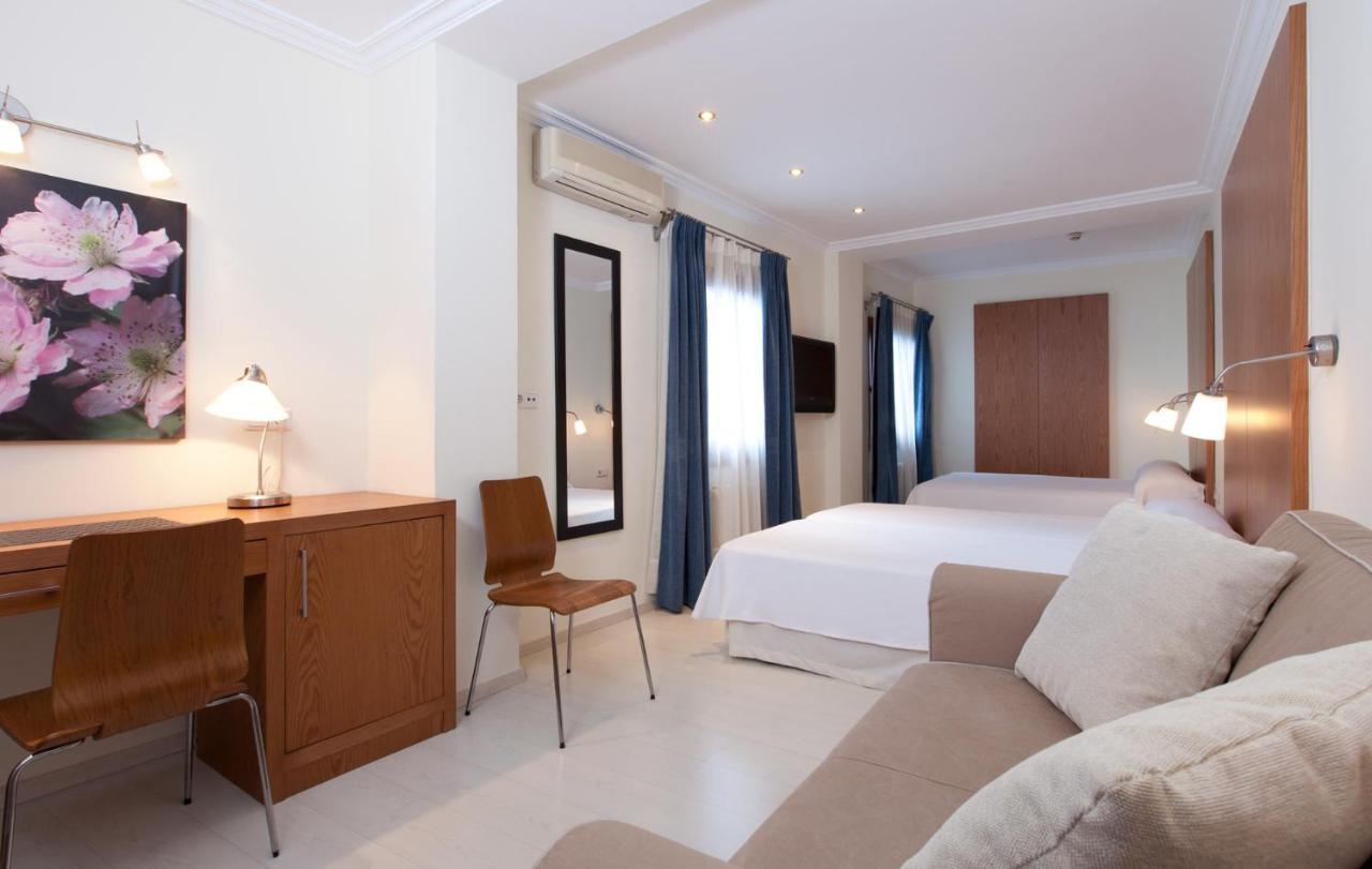 Hotel Mr Costa Blanca Denia Bagian luar foto
