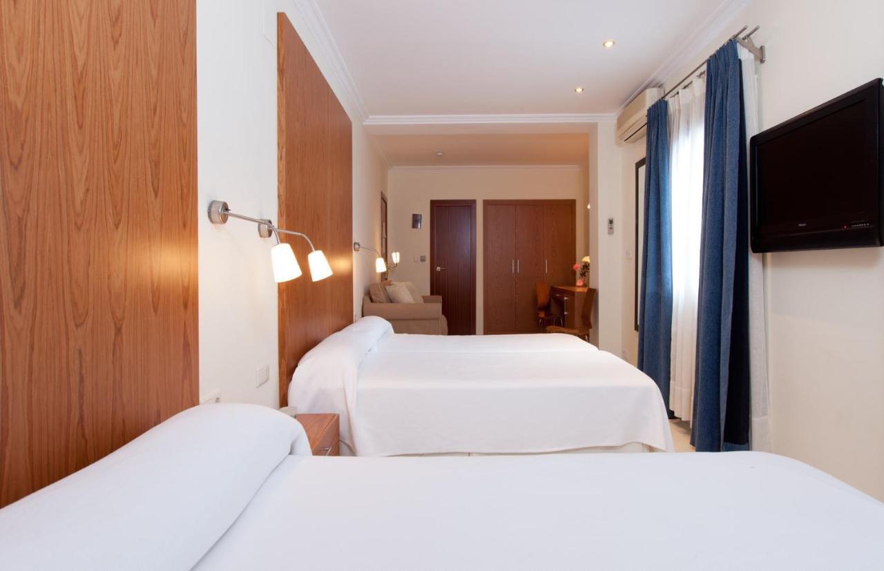 Hotel Mr Costa Blanca Denia Bagian luar foto