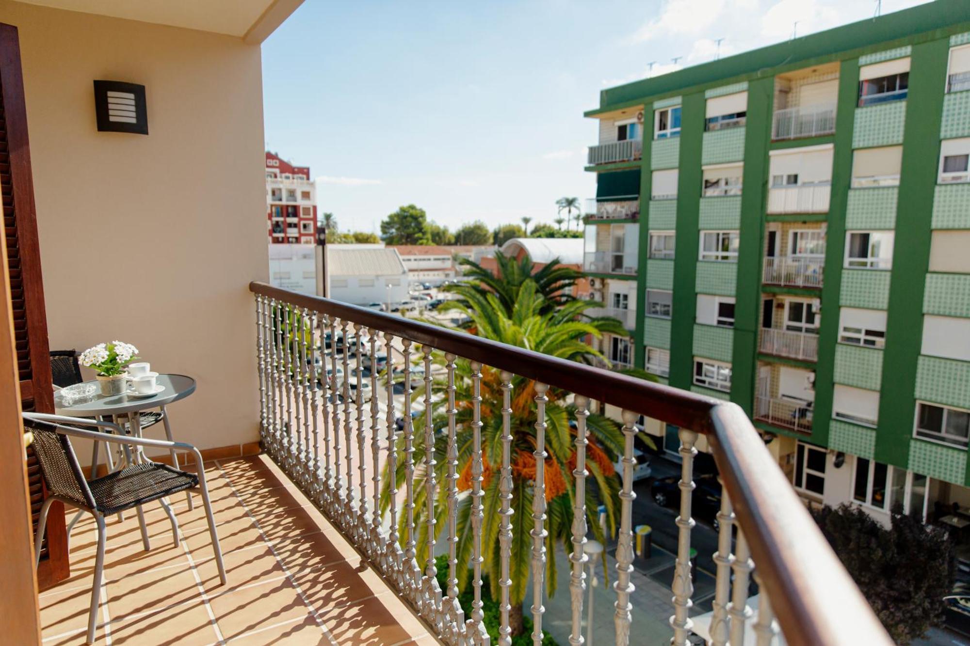 Hotel Mr Costa Blanca Denia Bagian luar foto