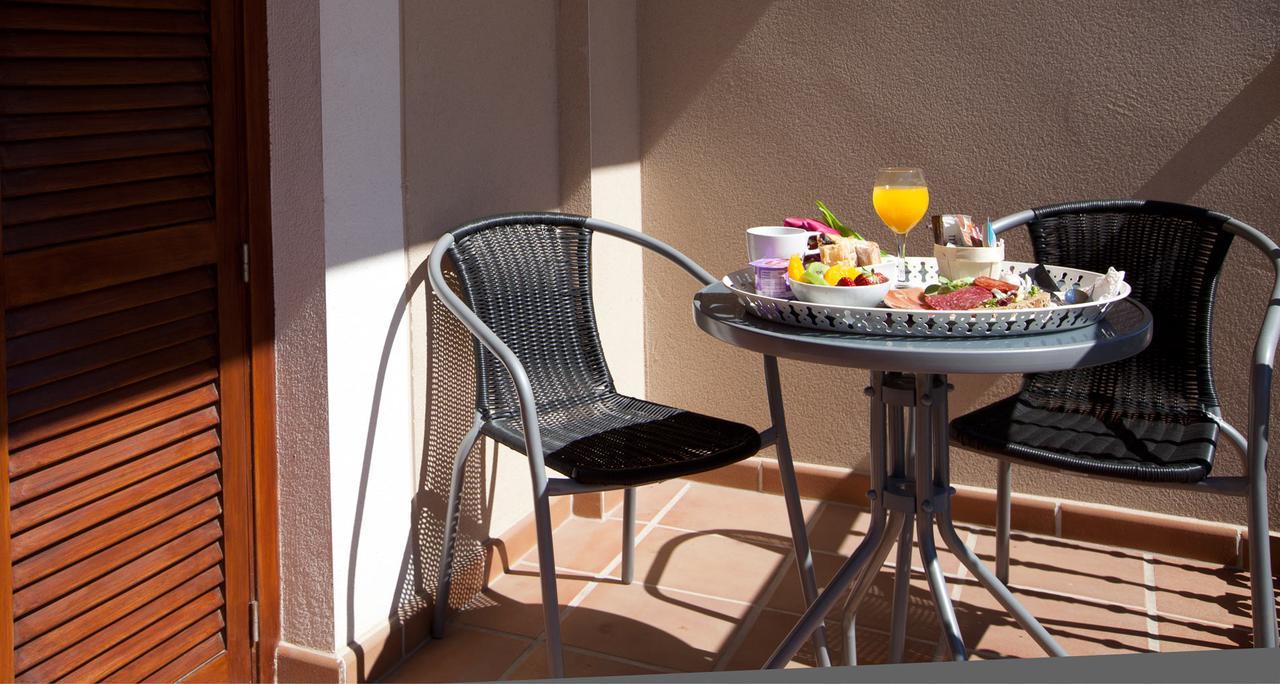 Hotel Mr Costa Blanca Denia Bagian luar foto